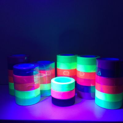 UV Đen Ánh Sáng Băng Dính Sáng Neon Huỳnh Quang Cotton Vải Băng Cảnh Báo Tape Đối Với Đảng nhà cung cấp